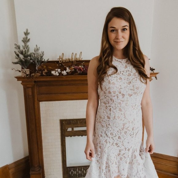 High-low white lace dress - Picture 9 of 13